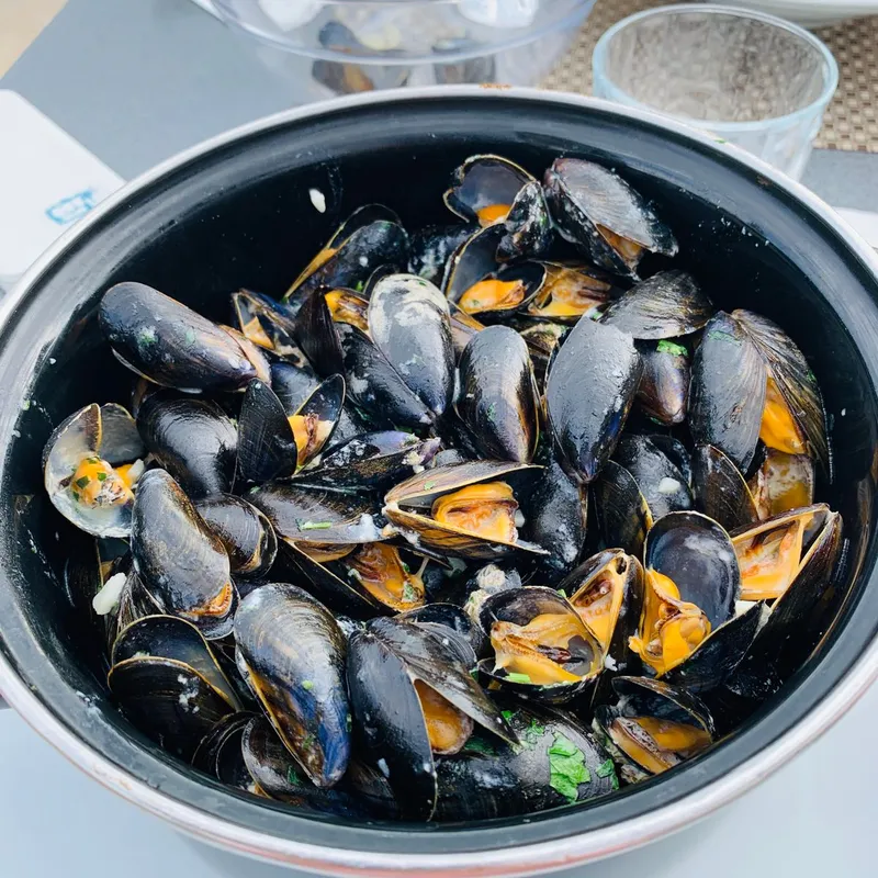 Mussels in White Wine