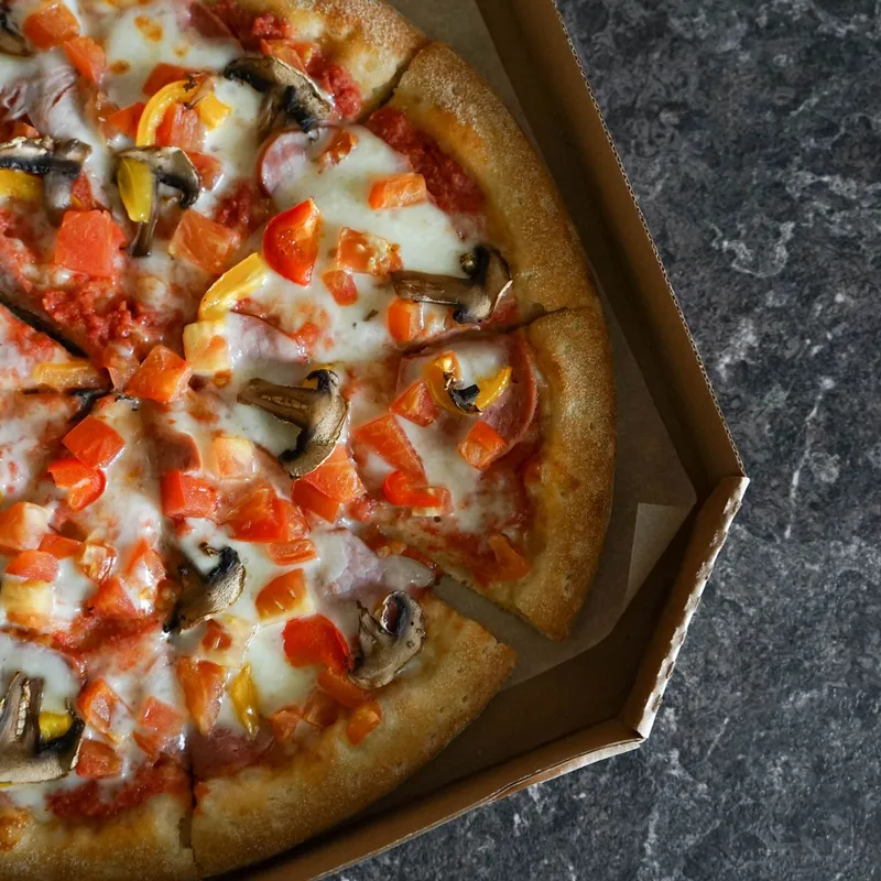 Pizza Prosciutto e Funghi